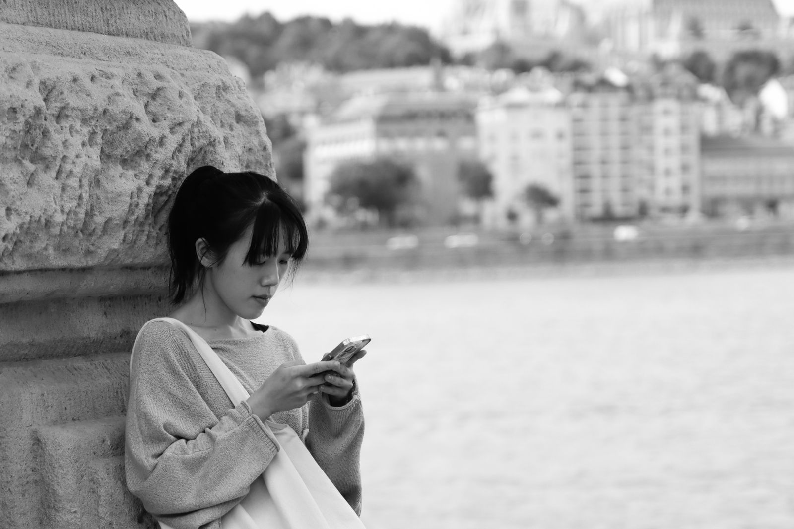 カウンセラー インスタ 集客をテーマにした女性のイメージ写真