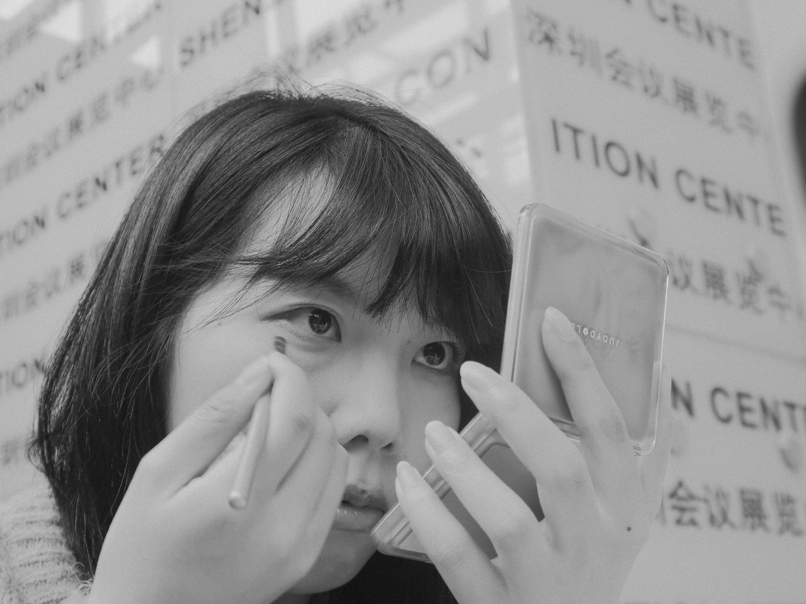 化粧下地 選び方 崩れる 対策と向き合う穏やかなシーン