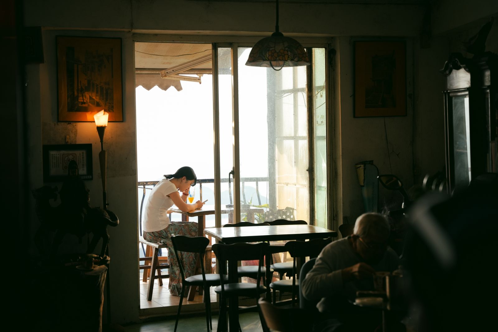 占い師 LINE 予約 導線と向き合う穏やかなシーン