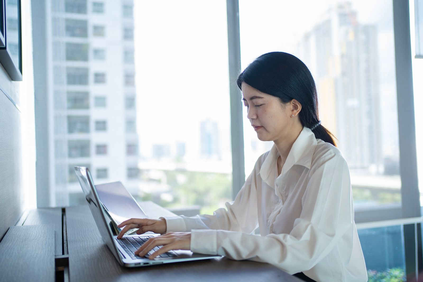個人事業 値付け 心理と向き合う穏やかなシーン