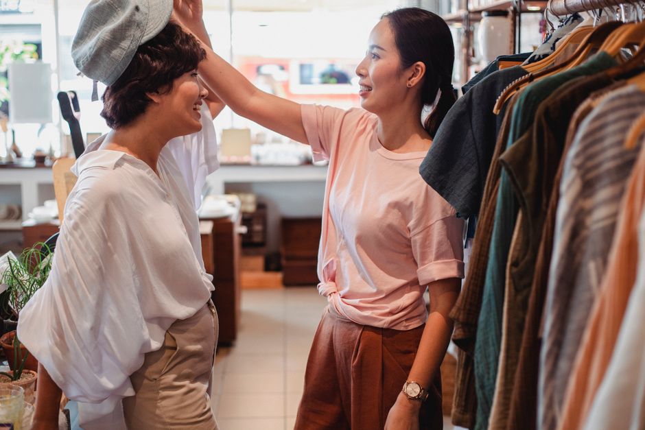出会いを探す30代女性のイメージ(アイキャッチ)