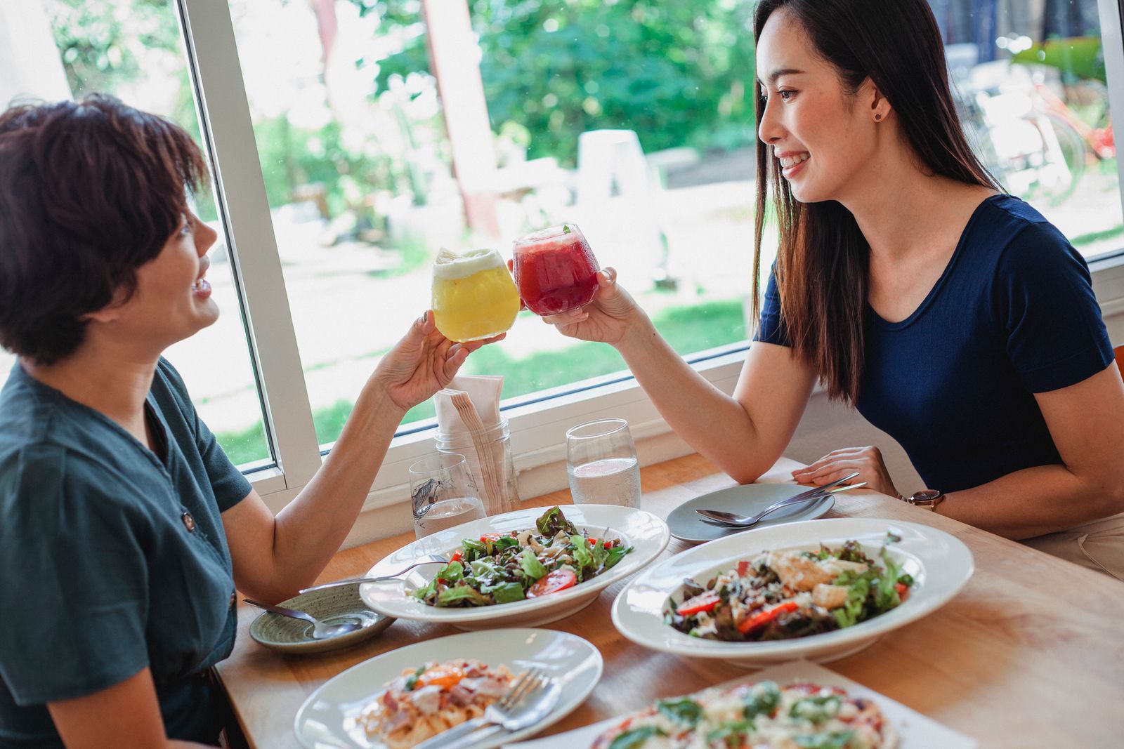 マッチングアプリ 会うまで 不安 準備と向き合う穏やかなシーン