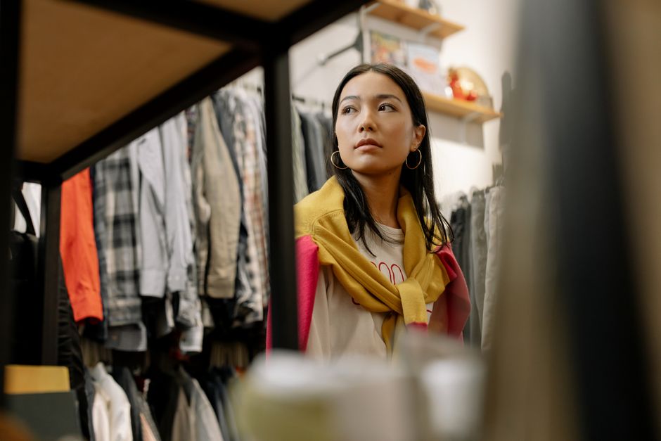 30代でファッション迷子になった女性のイメージ(アイキャッチ)