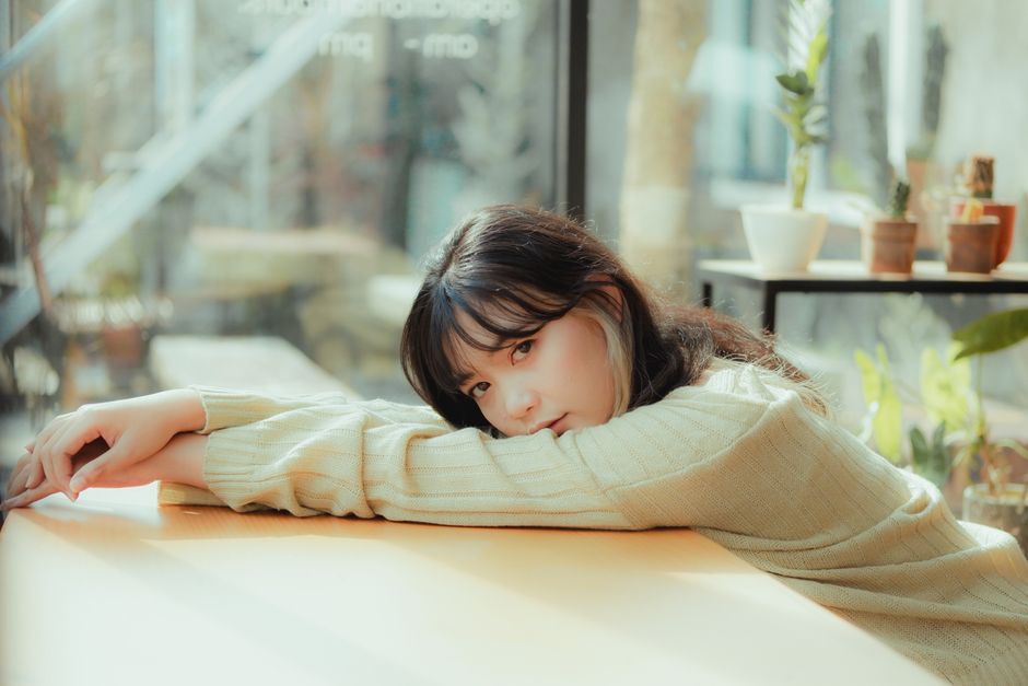 切り替えて笑顔の女性