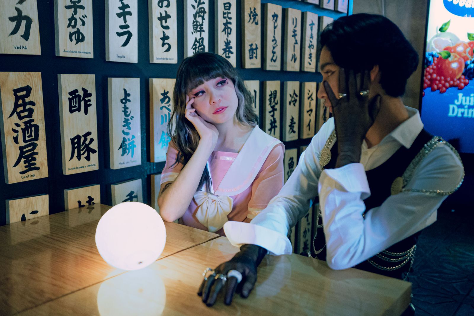 占い師 相談者 同じ話 繰り返すを象徴するやさしい情景