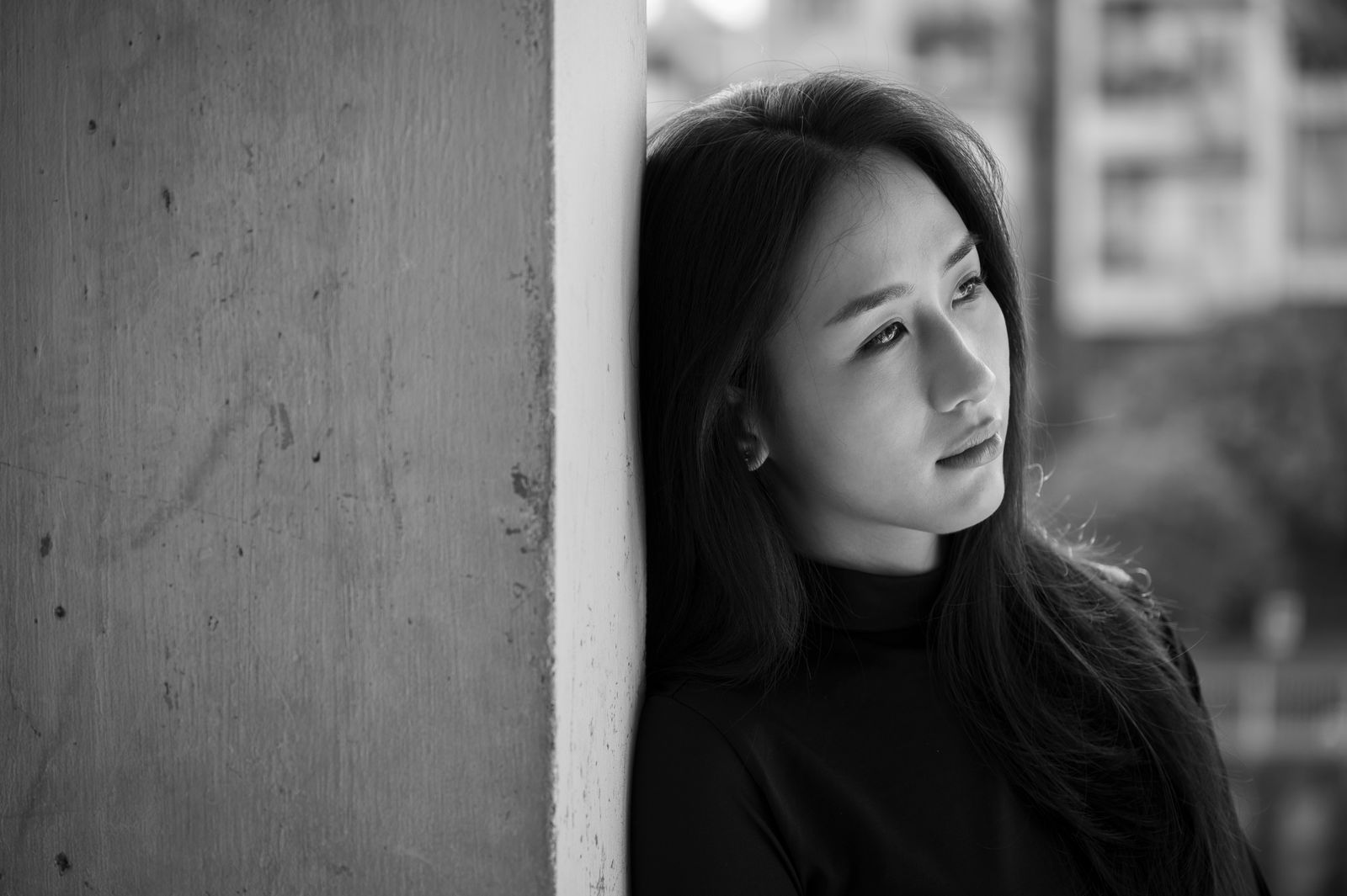 断ったあと 気まずい 女性と向き合う穏やかなシーン