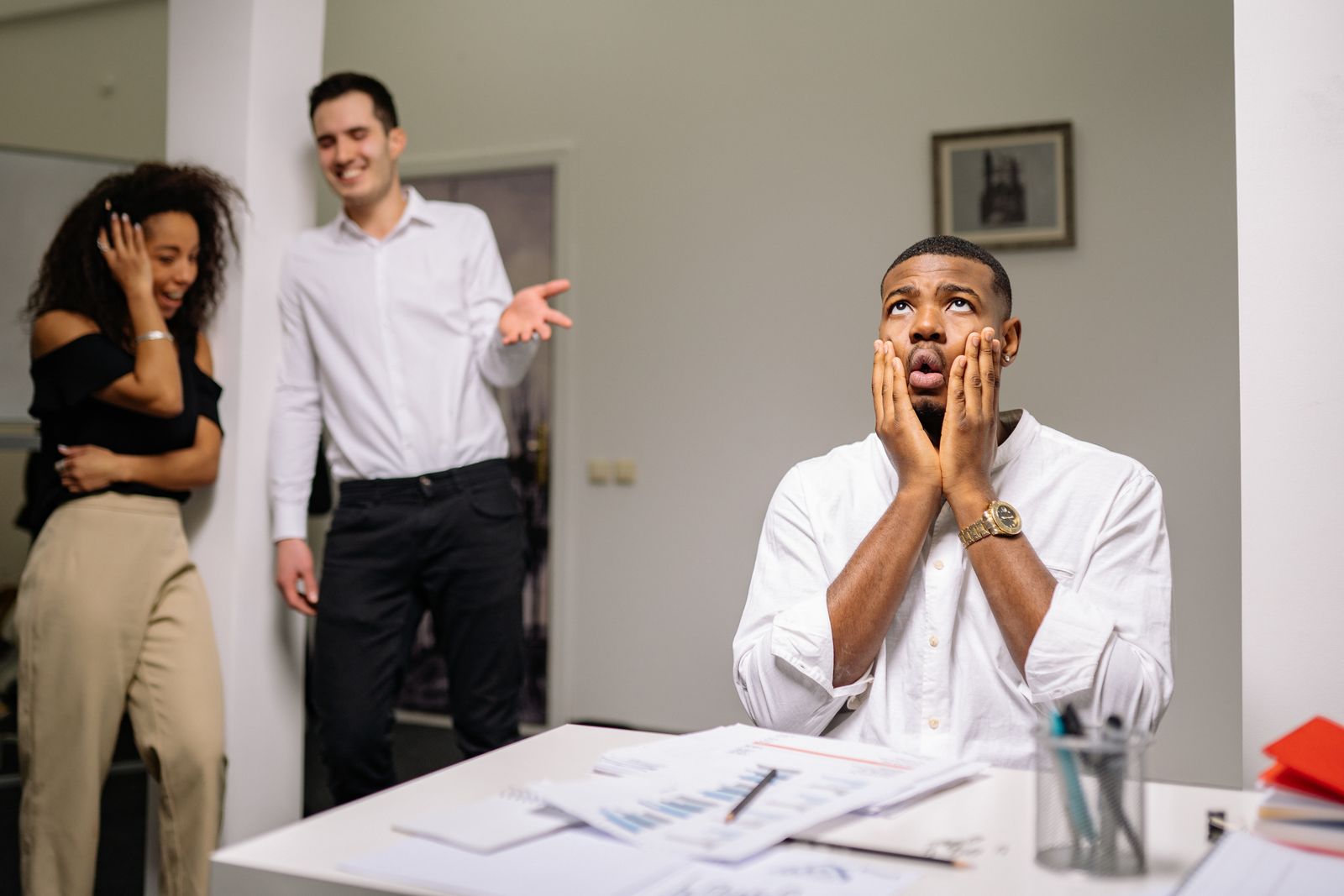 職場 先輩 当たりが強いに関するリラックスした情景