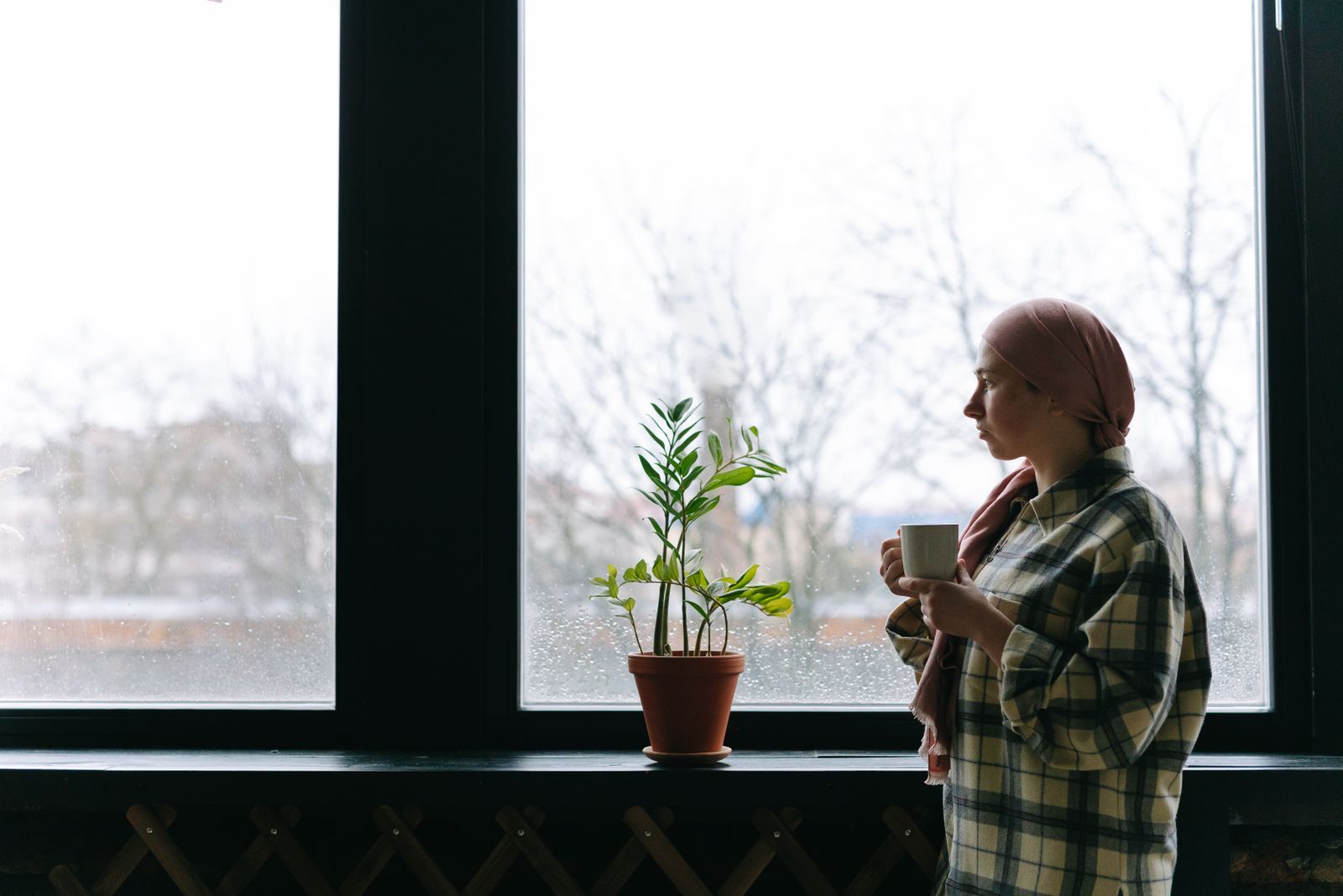 親友だと思っていた人と距離ができたと向き合う穏やかなシーン